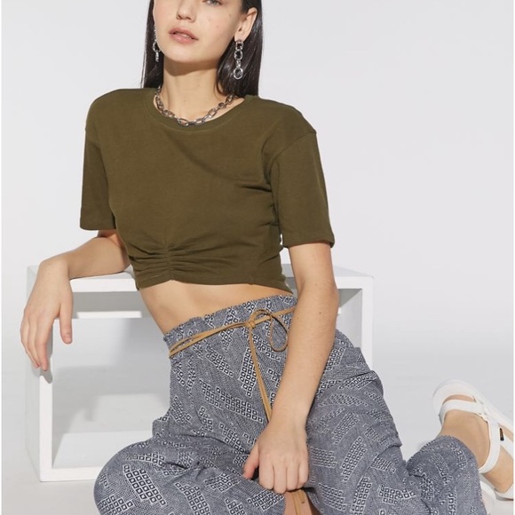 bnwt urban outfitters crop top - Picture 2 of 2